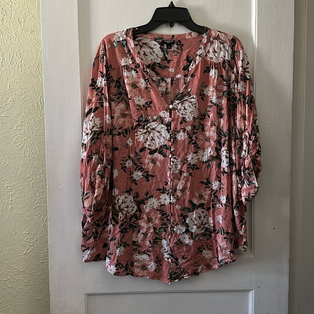 Torrid Harper Style Pink Floral Long Sleeve Button Down Blouse Top